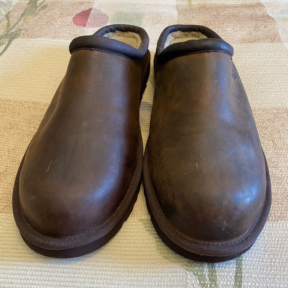 Men’s UGG SLIPPERS